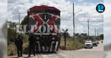 Joven de 19 a&ntilde;os muere arrollado por tren en Coronango