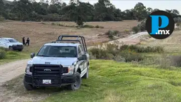 El cuerpo decapitado permaneció expuesto por varias horas en un camino de terracería entre Tlaxcala, Hidalgo y Edomex. El cuerpo decapitado permaneció expuesto por varias horas en un camino de terracería entre Tlaxcala, Hidalgo y Edomex.