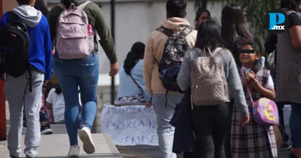 Rechazan padres traslado de la primaria Emiliano Zapata; mantienen bloqueos en el centro de Tlaxcala