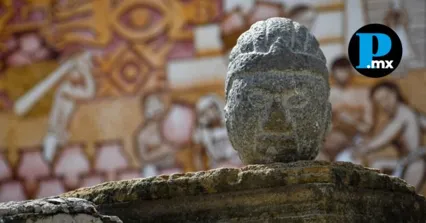 La escultura de piedra bas&aacute;ltica hallada en Tlaxcala presenta rasgos &eacute;tnicos y atav&iacute;os ceremoniales vinculados a la iconograf&iacute;a del ma&iacute;z en Mesoam&eacute;rica.