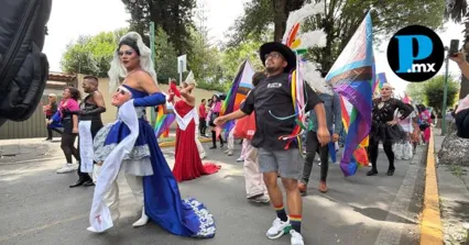 Contingentes de la diversidad sexual clausuraron la XXIV marcha anual con un pronunciamiento pol&iacute;tico en favor de los derechos humanos en la Plaza Ju&aacute;rez.