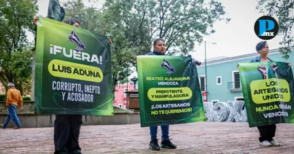 Artesanos de la Plaza Xicoht&eacute;ncatl mantienen diferencias con el Ayuntamiento respecto al esquema de comodato para los carritos de venta.