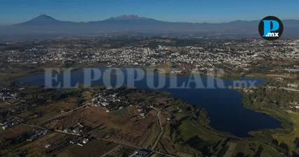 Pobladores y pescadores de Acuitlapilco se concentraron en la ribera para exigir claridad sobre las intervenciones en la zona.